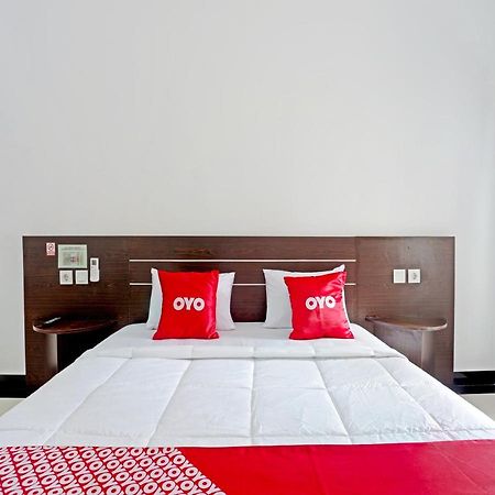 Oyo 90859 Cahaya Guest House Pesanggaran Dış mekan fotoğraf