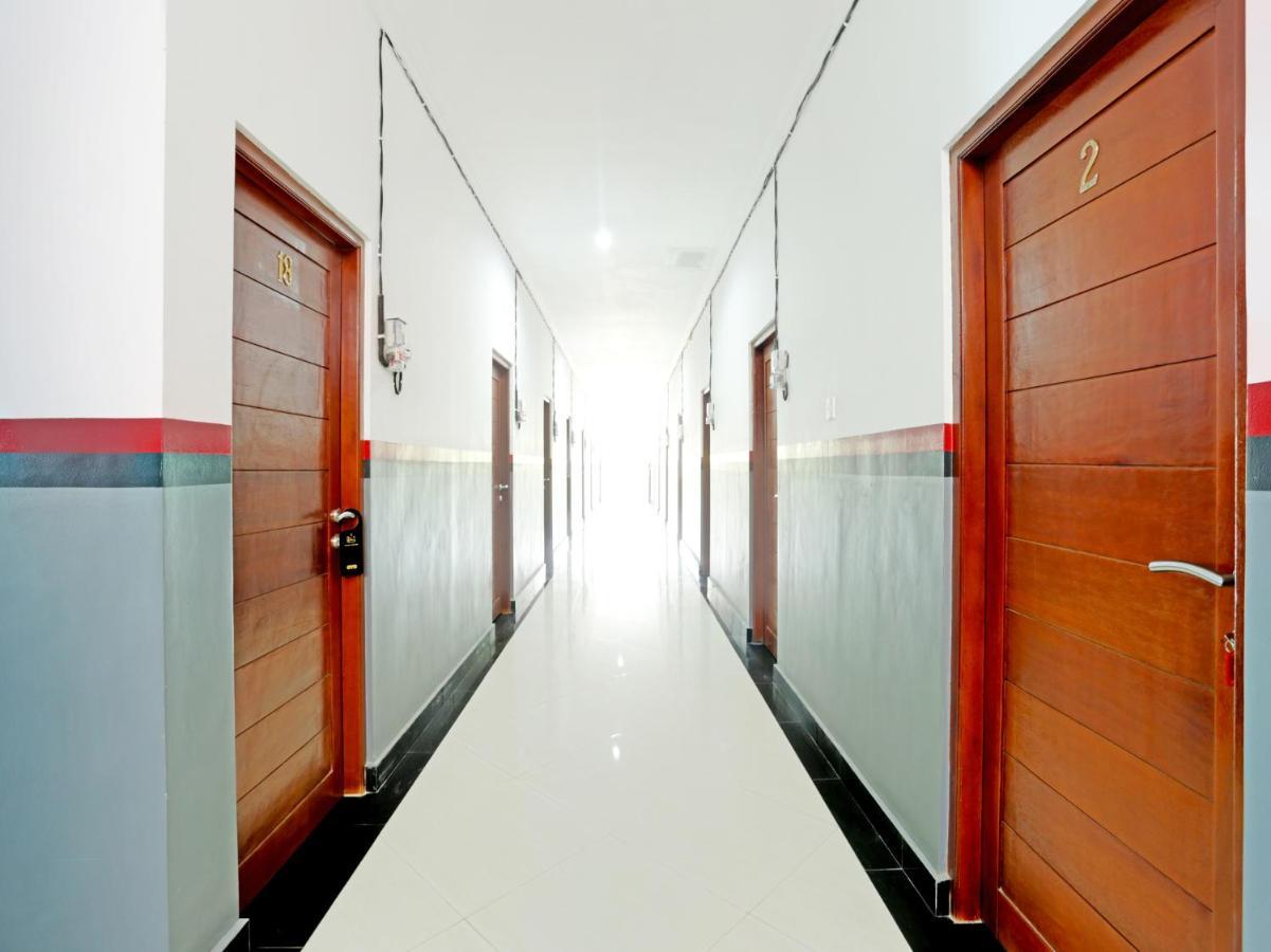 Oyo 90859 Cahaya Guest House Pesanggaran Dış mekan fotoğraf