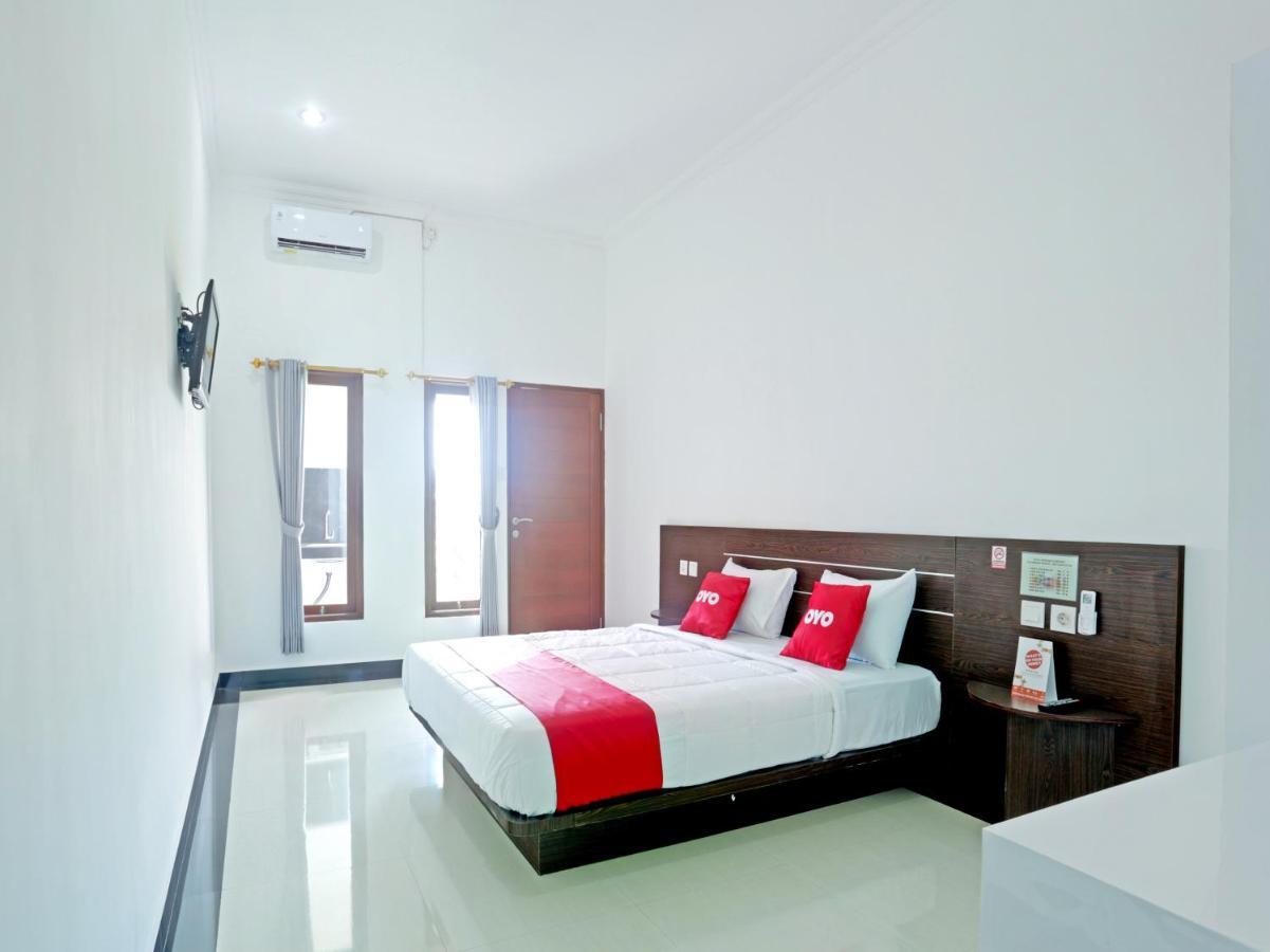 Oyo 90859 Cahaya Guest House Pesanggaran Dış mekan fotoğraf